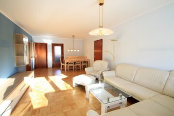 Geräumige 4-Zimmerwohnung in sehr gepflegtem Zustand, 86381 Krumbach, Etagenwohnung