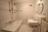 Bad - Kompakte 2-Zimmer-Wohnung mit Wohlfühlcharakter