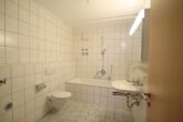 Bad - Direkt im Zentrum – 2-Zimmerwohnung mit TG-Stellplatz