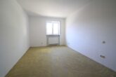 Schlafzimmer - Direkt im Zentrum – 2-Zimmerwohnung mit TG-Stellplatz