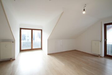 Sonnige 2-ZKB Dachgeschosswohnung, 86381 Krumbach, Wohnung